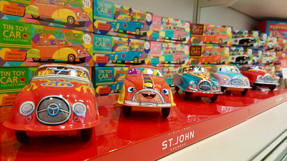 Tin 2025 car toys